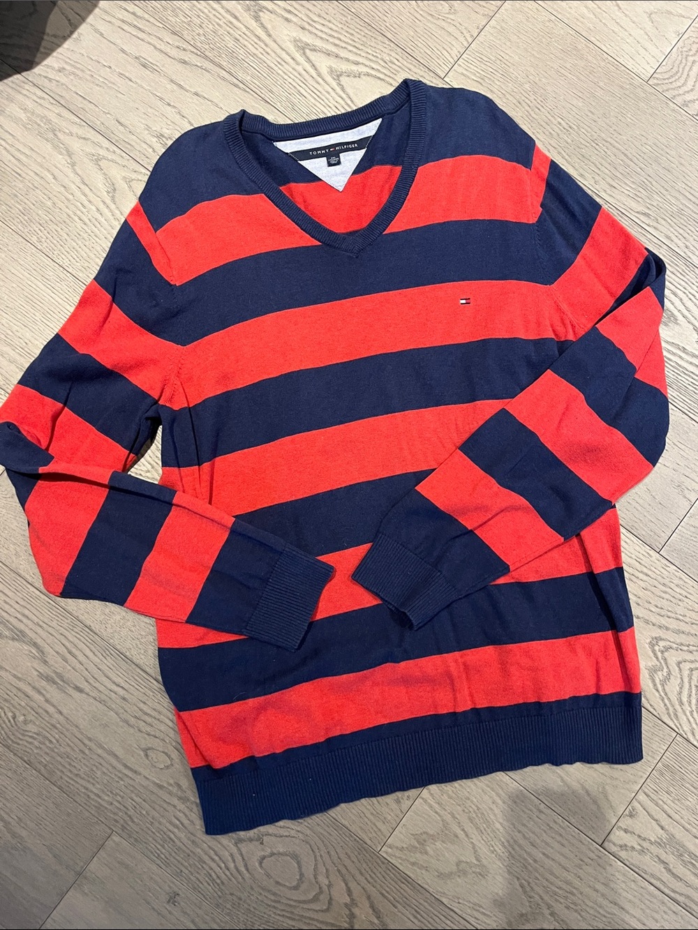 Tommy Hilfiger Men’s Navy & Red V-Neck Striped Sweater